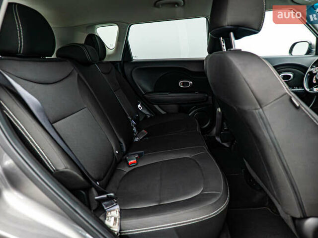 Коричневий Кіа Soul, об'ємом двигуна 1.6 л та пробігом 122 тис. км за 11382 $, фото 15 на Automoto.ua