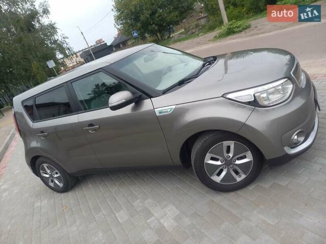 Коричневый Киа Soul, объемом двигателя 0 л и пробегом 115 тыс. км за 10400 $, фото 5 на Automoto.ua