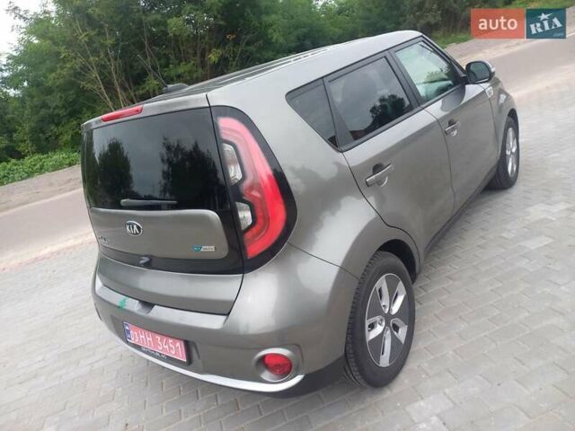 Коричневый Киа Soul, объемом двигателя 0 л и пробегом 115 тыс. км за 10400 $, фото 10 на Automoto.ua