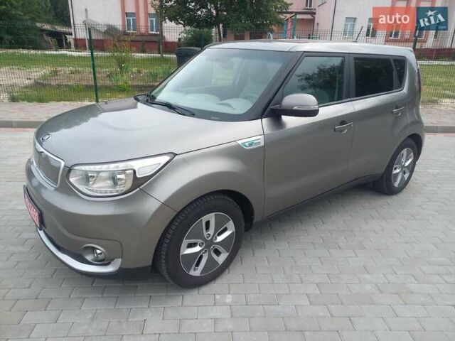 Коричневый Киа Soul, объемом двигателя 0 л и пробегом 115 тыс. км за 10400 $, фото 4 на Automoto.ua