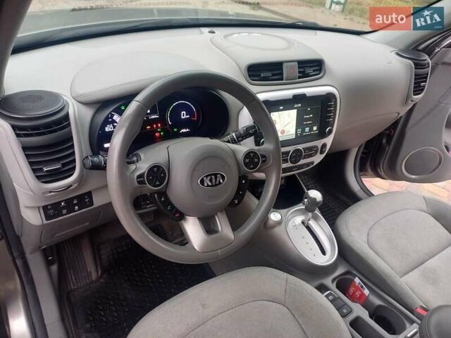 Коричневый Киа Soul, объемом двигателя 0 л и пробегом 115 тыс. км за 10400 $, фото 15 на Automoto.ua