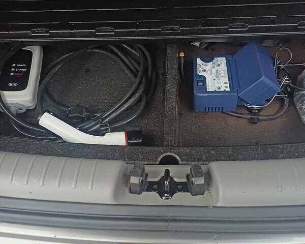 Коричневый Киа Soul, объемом двигателя 0 л и пробегом 75 тыс. км за 11550 $, фото 14 на Automoto.ua