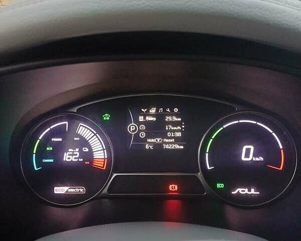 Коричневый Киа Soul, объемом двигателя 0 л и пробегом 75 тыс. км за 11550 $, фото 8 на Automoto.ua