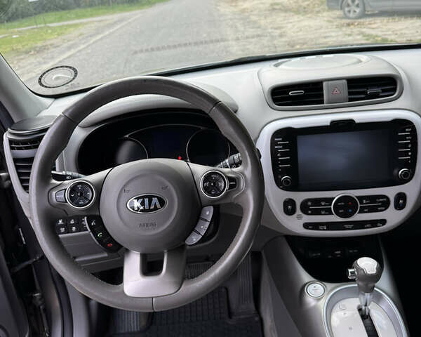 Коричневый Киа Soul, объемом двигателя 0 л и пробегом 111 тыс. км за 10300 $, фото 27 на Automoto.ua