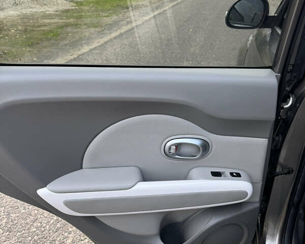 Коричневый Киа Soul, объемом двигателя 0 л и пробегом 111 тыс. км за 10300 $, фото 12 на Automoto.ua