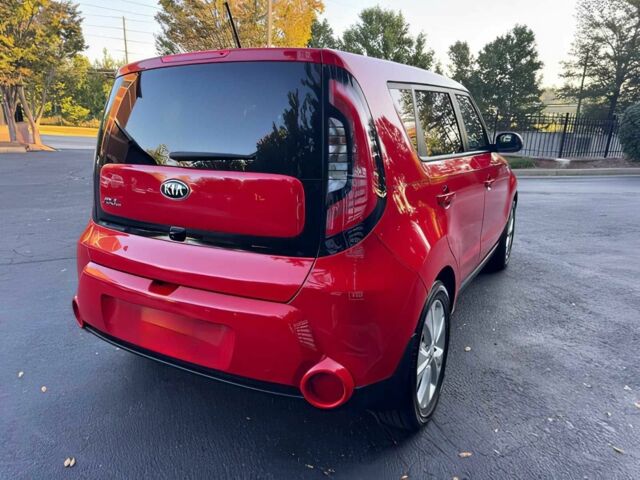 Киа Soul 2016 в Тернополе на Automoto.ua Красный Киа Soul, объемом двигателя 2 л и пробегом 71 тыс. км за 5180 $, фото 4 на Automoto.ua