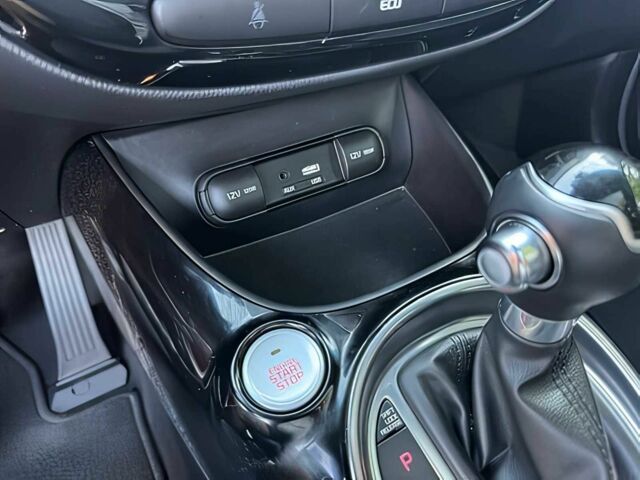 Киа Soul 2016 в Тернополе на Automoto.ua Красный Киа Soul, объемом двигателя 2 л и пробегом 71 тыс. км за 5180 $, фото 11 на Automoto.ua