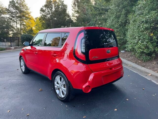 Киа Soul 2016 в Тернополе на Automoto.ua Красный Киа Soul, объемом двигателя 2 л и пробегом 71 тыс. км за 5180 $, фото 6 на Automoto.ua