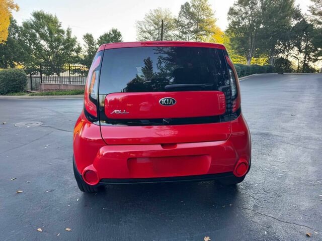 Киа Soul 2016 в Тернополе на Automoto.ua Красный Киа Soul, объемом двигателя 2 л и пробегом 71 тыс. км за 5180 $, фото 5 на Automoto.ua