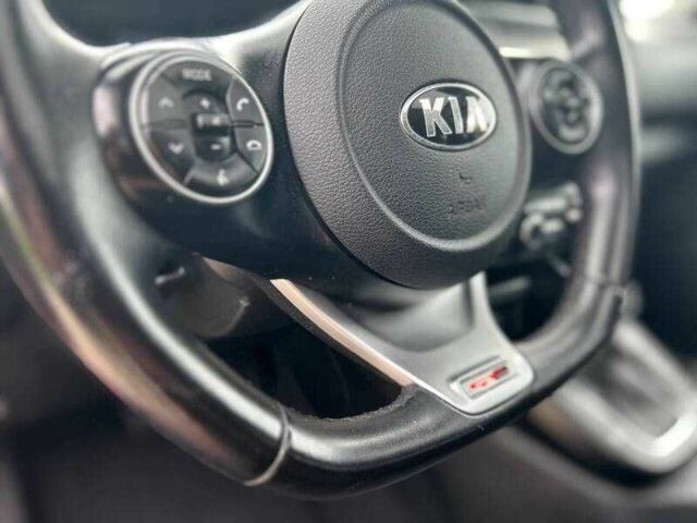 Красный Киа Soul, объемом двигателя 2 л и пробегом 29 тыс. км за 3000 $, фото 8 на Automoto.ua