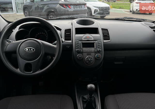 Красный Киа Soul, объемом двигателя 0 л и пробегом 104 тыс. км за 7499 $, фото 50 на Automoto.ua