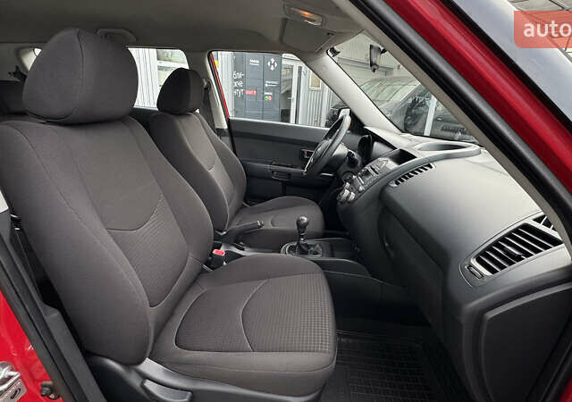 Красный Киа Soul, объемом двигателя 0 л и пробегом 104 тыс. км за 7499 $, фото 35 на Automoto.ua