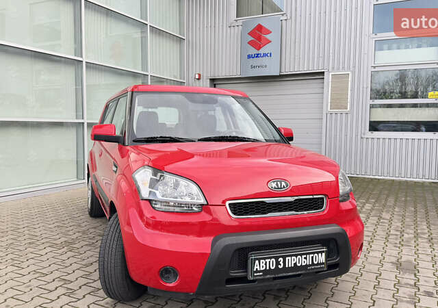 Красный Киа Soul, объемом двигателя 0 л и пробегом 104 тыс. км за 7499 $, фото 9 на Automoto.ua