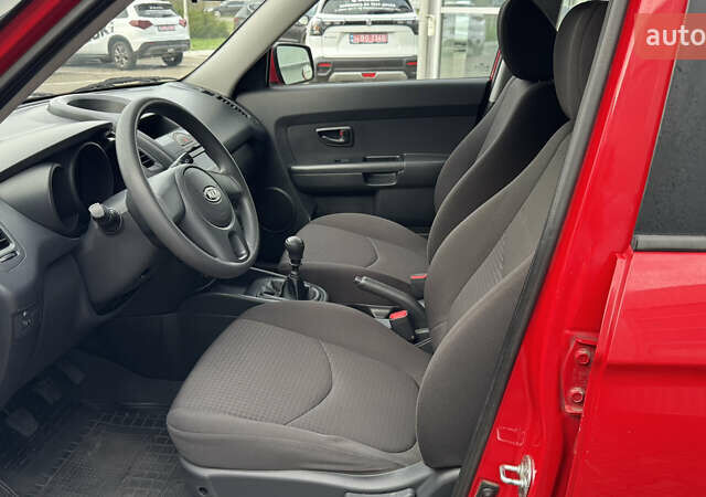 Красный Киа Soul, объемом двигателя 0 л и пробегом 104 тыс. км за 7499 $, фото 31 на Automoto.ua