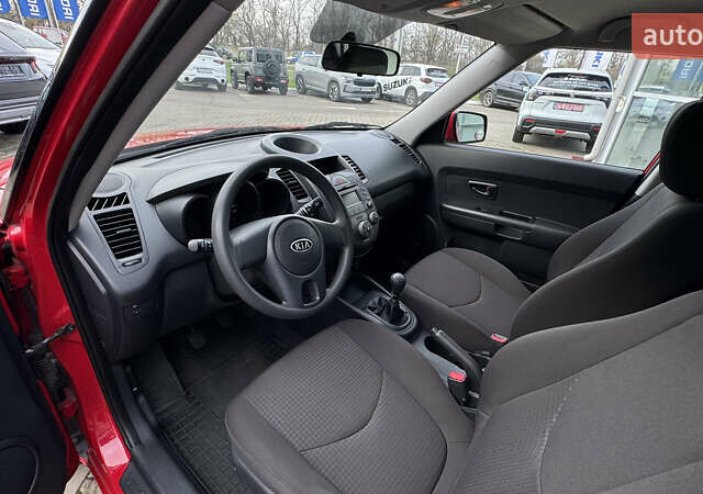 Красный Киа Soul, объемом двигателя 0 л и пробегом 104 тыс. км за 7499 $, фото 33 на Automoto.ua