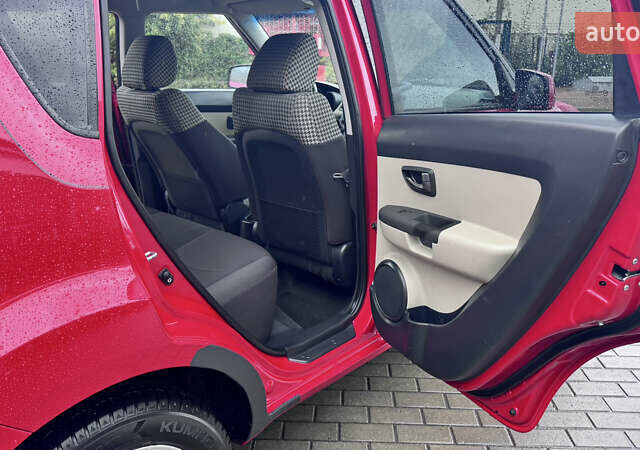 Красный Киа Soul, объемом двигателя 1.6 л и пробегом 212 тыс. км за 6600 $, фото 24 на Automoto.ua