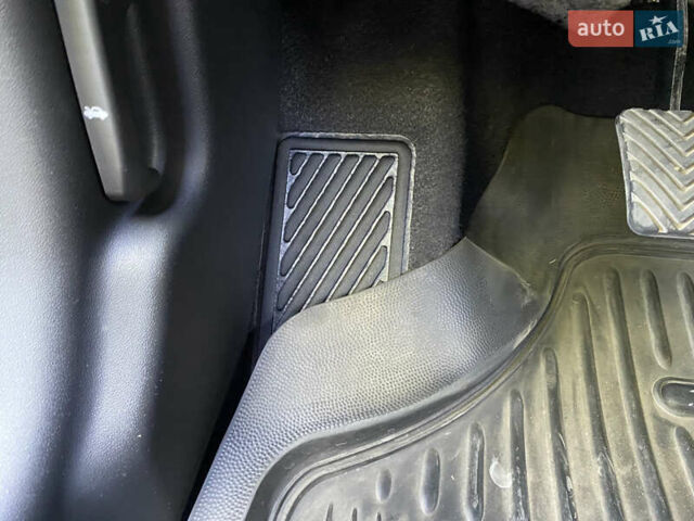 Красный Киа Soul, объемом двигателя 1.6 л и пробегом 27 тыс. км за 9100 $, фото 38 на Automoto.ua
