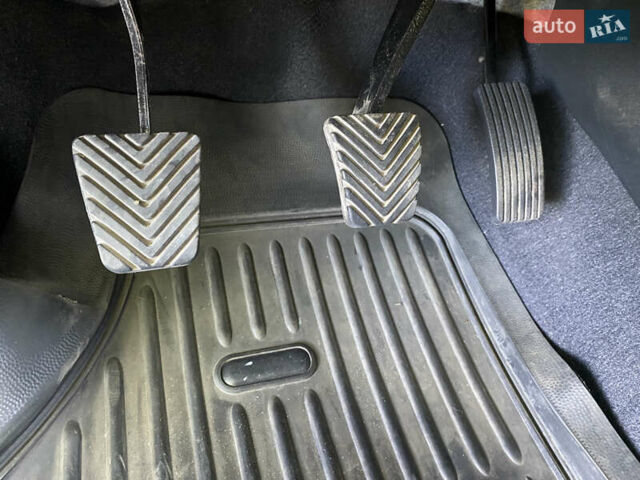 Красный Киа Soul, объемом двигателя 1.6 л и пробегом 27 тыс. км за 9100 $, фото 37 на Automoto.ua