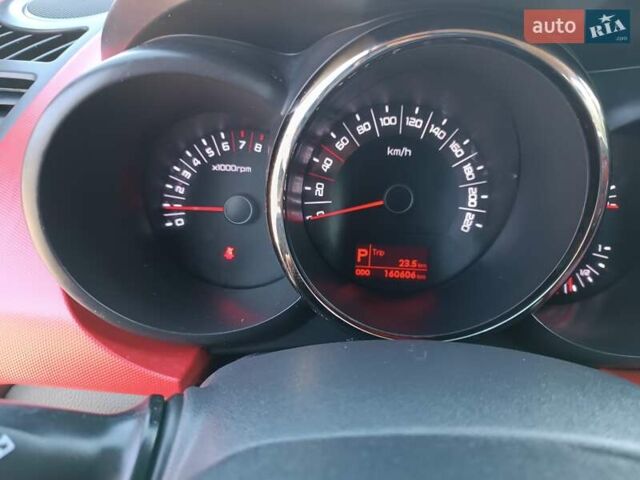 Красный Киа Soul, объемом двигателя 1.59 л и пробегом 160 тыс. км за 7500 $, фото 9 на Automoto.ua