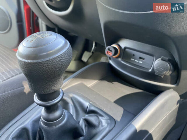 Красный Киа Soul, объемом двигателя 1.6 л и пробегом 27 тыс. км за 9100 $, фото 40 на Automoto.ua