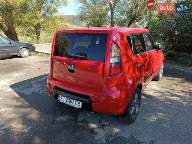 Красный Киа Soul, объемом двигателя 1.59 л и пробегом 160 тыс. км за 7500 $, фото 4 на Automoto.ua