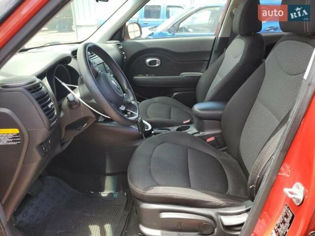 Червоний Кіа Soul, об'ємом двигуна 2 л та пробігом 99 тис. км за 2800 $, фото 6 на Automoto.ua