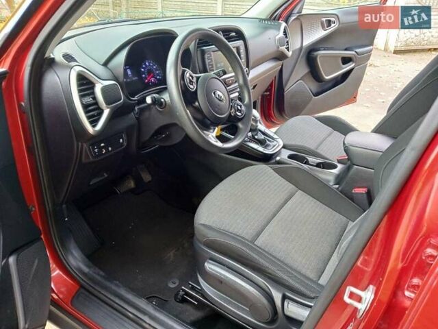 Красный Киа Soul, объемом двигателя 2 л и пробегом 161 тыс. км за 12850 $, фото 16 на Automoto.ua