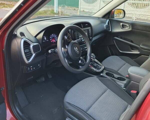 Красный Киа Soul, объемом двигателя 2 л и пробегом 161 тыс. км за 12850 $, фото 7 на Automoto.ua
