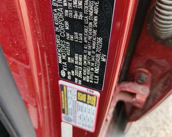 Красный Киа Soul, объемом двигателя 2 л и пробегом 160 тыс. км за 13100 $, фото 8 на Automoto.ua