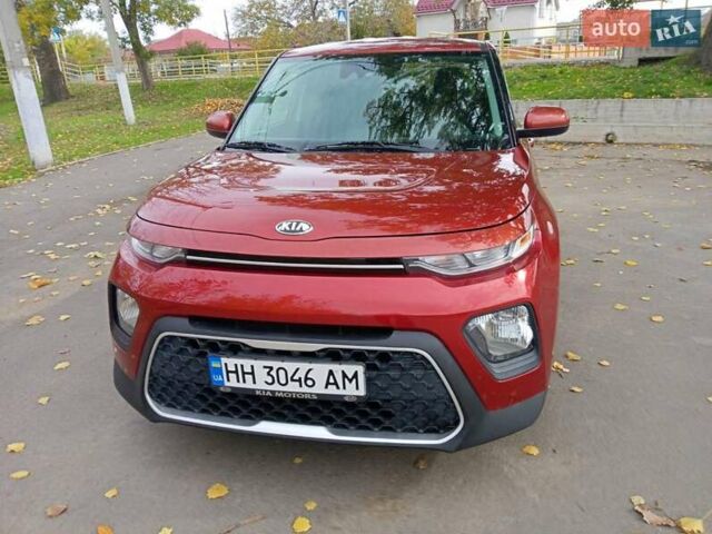 Красный Киа Soul, объемом двигателя 2 л и пробегом 161 тыс. км за 12850 $, фото 12 на Automoto.ua