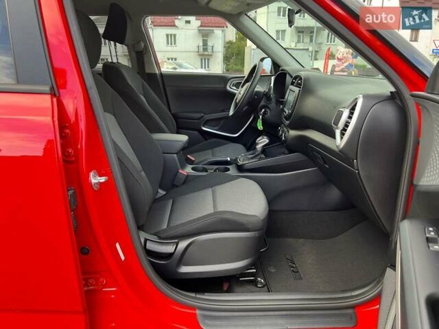 Червоний Кіа Soul, об'ємом двигуна 2 л та пробігом 110 тис. км за 15000 $, фото 17 на Automoto.ua