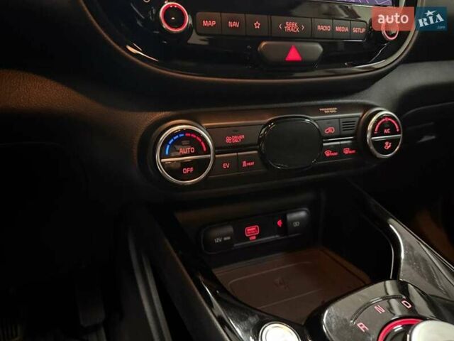 Червоний Кіа Soul, об'ємом двигуна 0 л та пробігом 106 тис. км за 17900 $, фото 12 на Automoto.ua