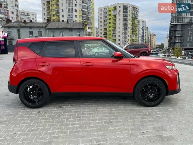 Червоний Кіа Soul, об'ємом двигуна 2 л та пробігом 110 тис. км за 15000 $, фото 5 на Automoto.ua