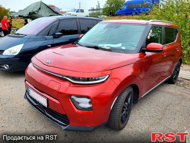 Красный Киа Soul, объемом двигателя 0.15 л и пробегом 105 тыс. км за 15950 $, фото 1 на Automoto.ua