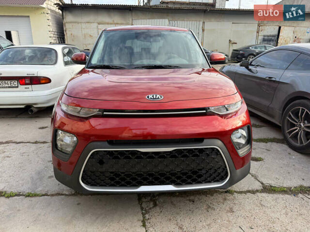 Красный Киа Soul, объемом двигателя 2 л и пробегом 77 тыс. км за 15500 $, фото 6 на Automoto.ua