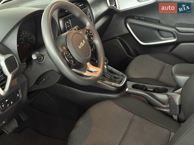 Красный Киа Soul, объемом двигателя 2 л и пробегом 115 тыс. км за 15000 $, фото 11 на Automoto.ua