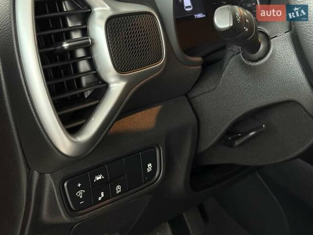 Красный Киа Soul, объемом двигателя 2 л и пробегом 115 тыс. км за 15000 $, фото 19 на Automoto.ua