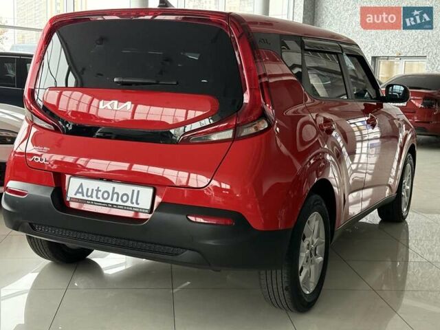 Красный Киа Soul, объемом двигателя 2 л и пробегом 115 тыс. км за 15000 $, фото 6 на Automoto.ua