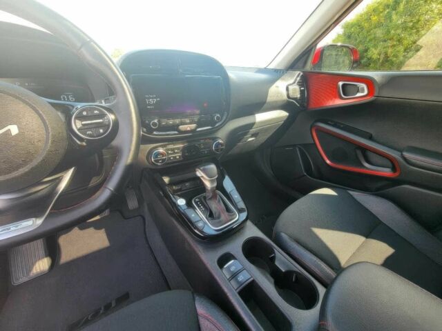 Червоний Кіа Soul, об'ємом двигуна 2 л та пробігом 14 тис. км за 9800 $, фото 8 на Automoto.ua