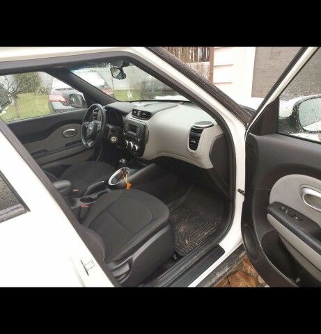 Киа Soul, объемом двигателя 1.6 л и пробегом 70 тыс. км за 13500 $, фото 13 на Automoto.ua