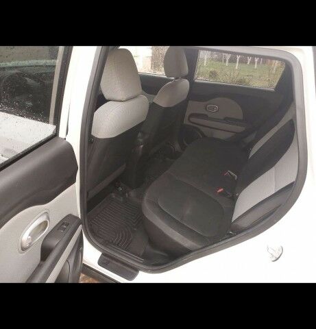 Киа Soul, объемом двигателя 1.6 л и пробегом 70 тыс. км за 13500 $, фото 14 на Automoto.ua