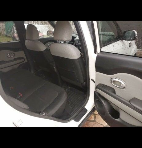 Киа Soul, объемом двигателя 1.6 л и пробегом 70 тыс. км за 13500 $, фото 12 на Automoto.ua