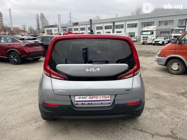 Киа Soul, объемом двигателя 2 л и пробегом 44 тыс. км за 17729 $, фото 4 на Automoto.ua