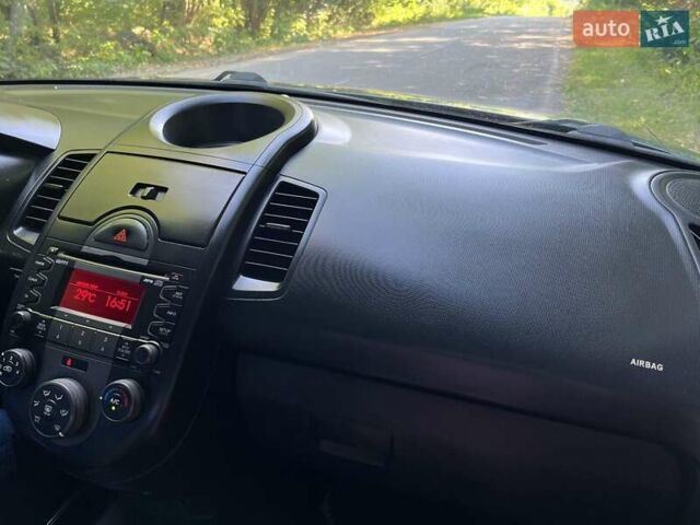 Киа Soul, объемом двигателя 1.6 л и пробегом 185 тыс. км за 5500 $, фото 16 на Automoto.ua