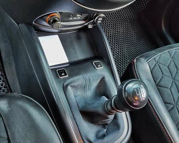 Киа Soul, объемом двигателя 1.59 л и пробегом 175 тыс. км за 8000 $, фото 10 на Automoto.ua