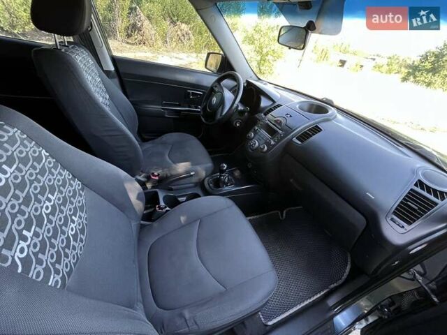Киа Soul, объемом двигателя 1.6 л и пробегом 185 тыс. км за 5500 $, фото 12 на Automoto.ua