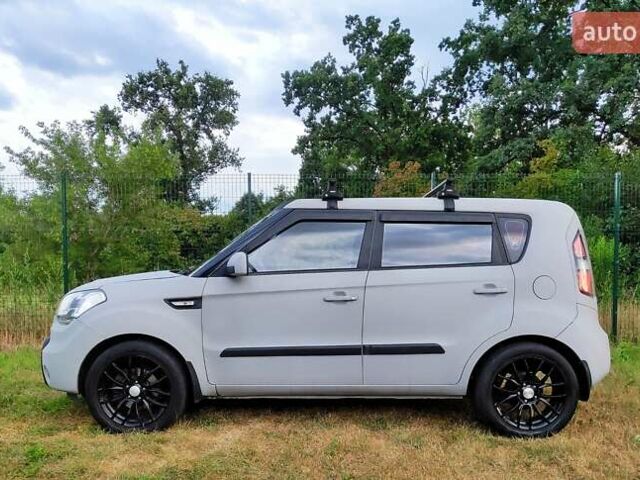 Киа Soul, объемом двигателя 1.59 л и пробегом 175 тыс. км за 8000 $, фото 1 на Automoto.ua