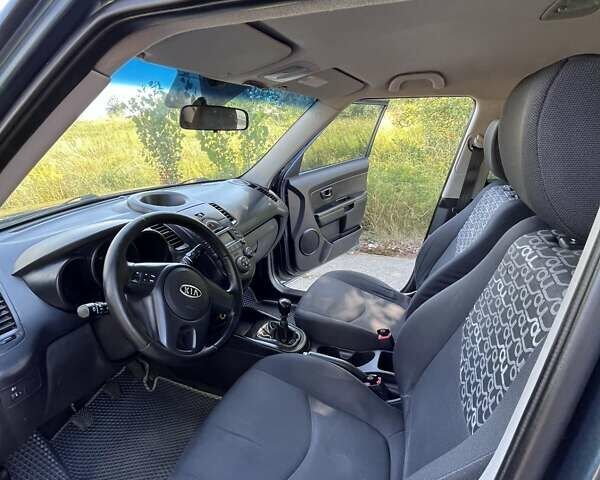 Киа Soul, объемом двигателя 1.6 л и пробегом 185 тыс. км за 5500 $, фото 21 на Automoto.ua