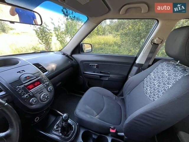 Киа Soul, объемом двигателя 1.6 л и пробегом 185 тыс. км за 5500 $, фото 19 на Automoto.ua