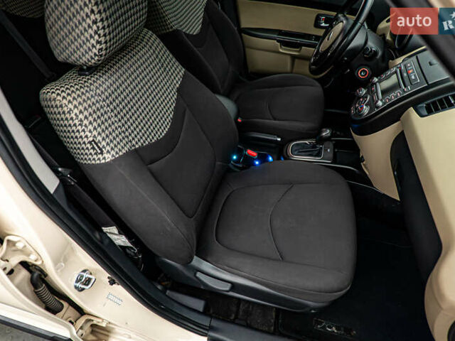 Киа Soul, объемом двигателя 2 л и пробегом 101 тыс. км за 9934 $, фото 14 на Automoto.ua